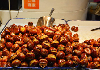 吃糖炒栗子的危害有哪些？吃板栗有什么注意的？