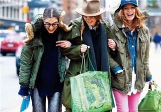 派克大衣內(nèi)膽什么毛好？派克服什么內(nèi)膽好？