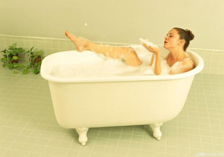 冬天皮膚干燥用什么沐浴乳？冬天使用沐浴乳的注意事項有哪些？