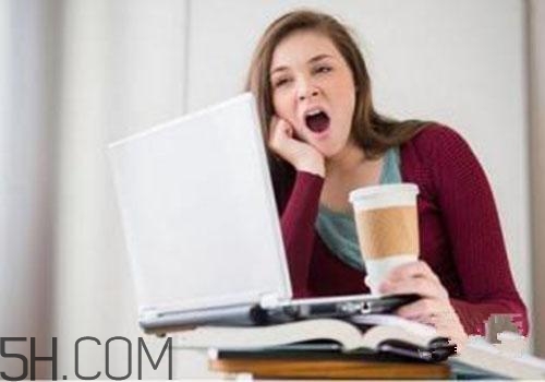 男人喝紅牛有什么好處？紅牛喝多了會陽痿嗎？