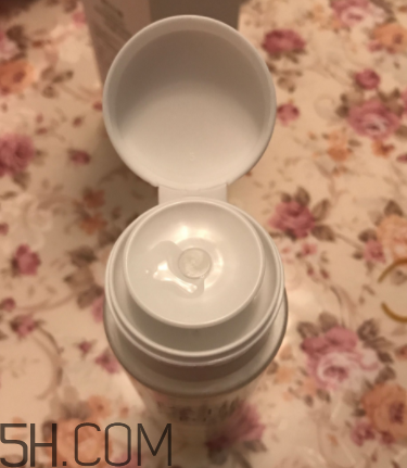 歐詩(shī)漫卸妝水辣眼睛嗎？歐詩(shī)漫卸妝水評(píng)測(cè)