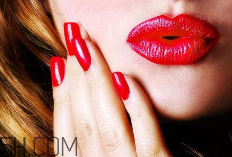 紀(jì)梵希2018中國新年限量口紅305多少錢_試色