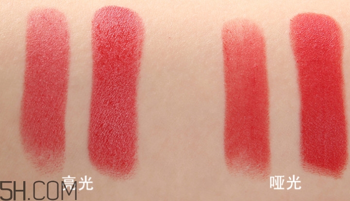 迪奧999啞光和滋潤(rùn)怎么區(qū)分 試色對(duì)比哪個(gè)更好看