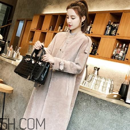 羊剪絨大衣和羊絨大衣哪個(gè)好？羊剪絨大衣和羊絨大衣的區(qū)別