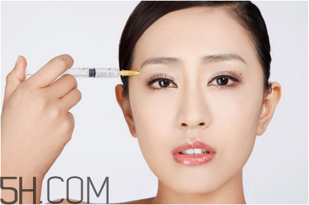 水光針可以自己注射嗎？打水光針后能用洗面奶洗臉嗎？