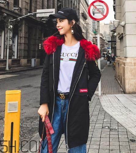 黑色派克服怎么搭配？黑色派克大衣搭配圖