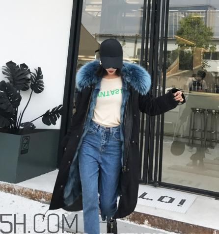 黑色派克服怎么搭配？黑色派克大衣搭配圖