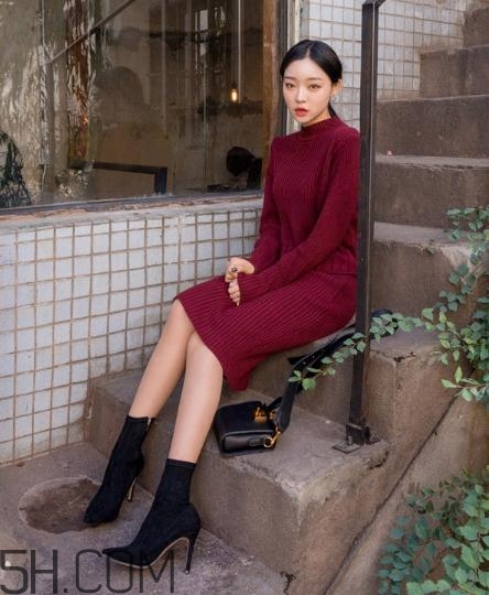 冬天穿裙子下面怎么穿？冬天穿裙子腿冷怎么辦？