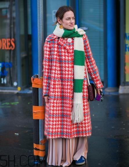 冬天穿裙子有靜電怎么辦？冬天穿裙子起靜電怎么解決？