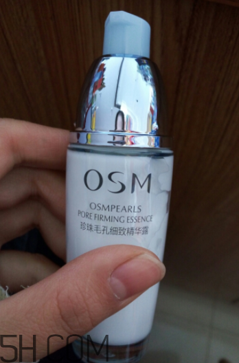 歐詩漫精華露油不油？夏天能用嗎？