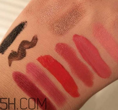 unny卸妝水和蓓昂斯哪個(gè)好？unny卸妝水和蓓昂斯對(duì)比