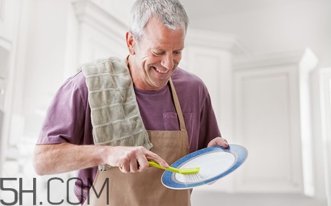 打籃球可以長個(gè)嗎？打籃球可以長高嗎？