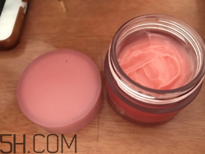 泰國(guó)cibio2唇膜和蘭芝唇膜哪個(gè)好？泰國(guó)cibio2唇膜怎么樣