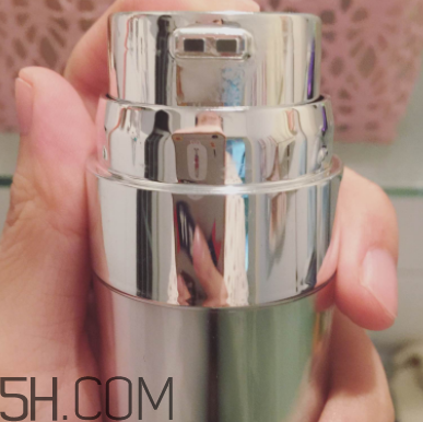 倩碧淡斑精華能見光嗎？有效嗎？