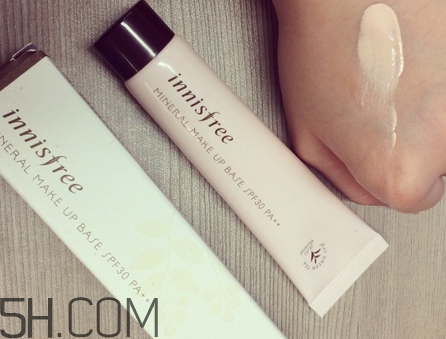 悅詩(shī)風(fēng)吟隔離霜哪款適合黃皮？悅詩(shī)風(fēng)吟隔離霜色號(hào)推薦