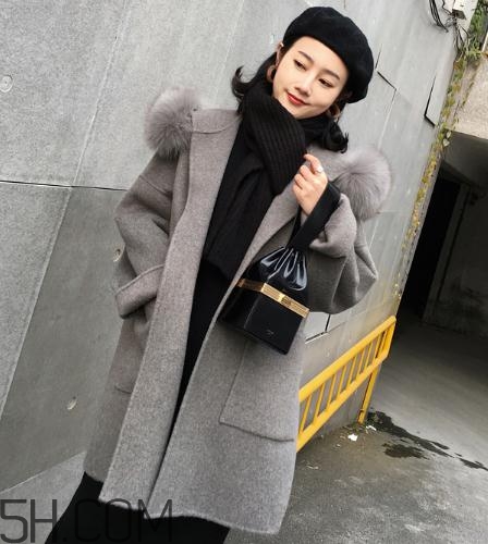 羊駝絨大衣暖和嗎？羊駝絨大衣和羽絨服哪個暖和？