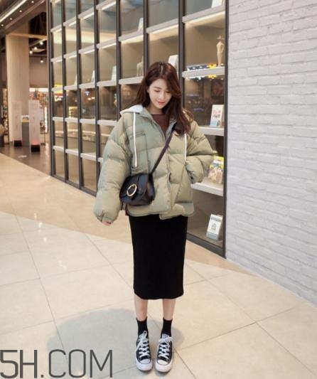 冬天穿裙子配什么鞋子？冬天穿裙子配什么鞋好看？