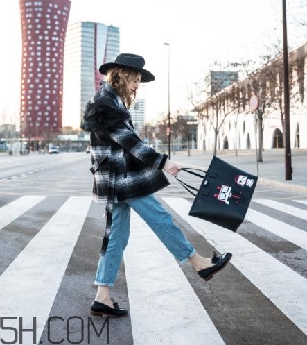 羊絨大衣搭配什么鞋子？羊絨大衣搭配鞋子圖片