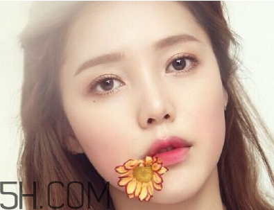 做完超聲刀后怎樣選用補水產(chǎn)品？超聲刀做完能敷面膜嗎？