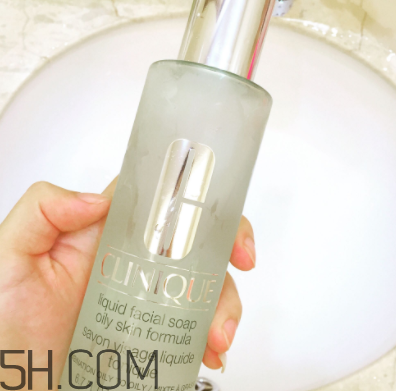 倩碧液體潔面皂適合干皮嗎？有刺激嗎？