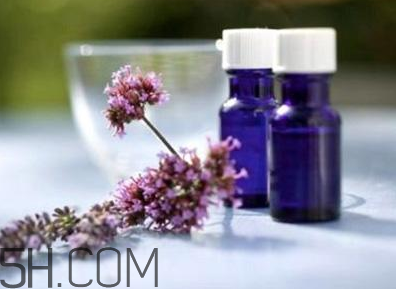 紫藥水可以擦舌頭嗎？紫藥水可以擦臉上嗎？