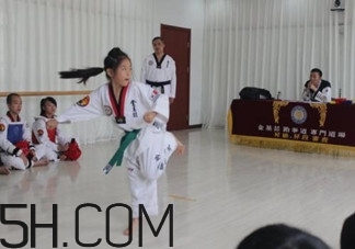 跆拳道考黃帶有哪些要求？跆拳道可以跳級(jí)考嗎？