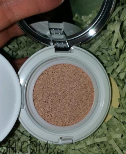 倩碧氣墊BB霜持妝效果怎么樣？使用評測