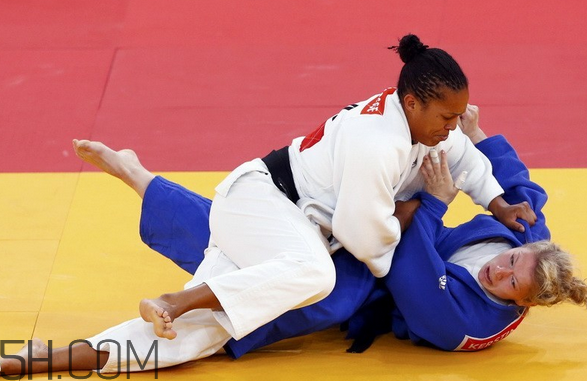 女生學(xué)柔道好嗎？女生學(xué)柔道好還是跆拳道好？