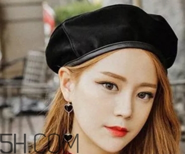 貝雷帽怎么戴不容易掉？三種方法技巧