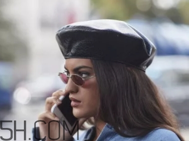 貝雷帽怎么戴不容易掉？三種方法技巧