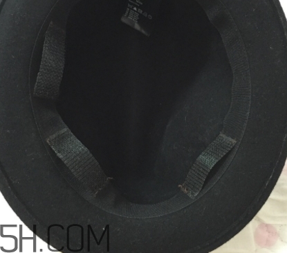 貝雷帽怎么戴不容易掉？三種方法技巧