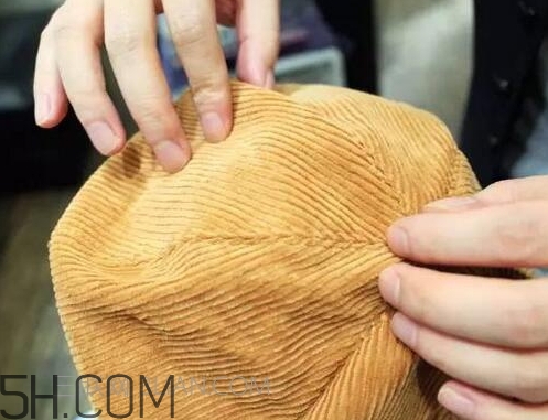 貝雷帽怎么戴不容易掉？三種方法技巧