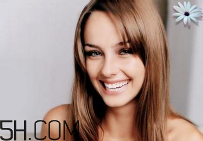 烤瓷牙為什么會有縫隙？烤瓷牙的注意事項有哪些？