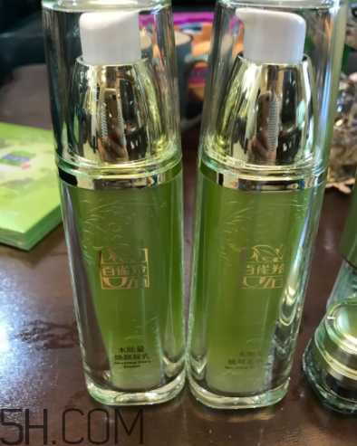 百雀羚水能量套盒適合油皮嗎？適合秋冬用嗎？