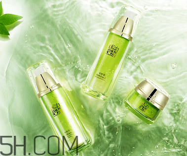 百雀羚水能量套盒都有什么？使用步驟