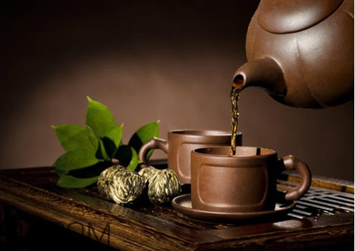 喝茶對(duì)牙齒好嗎？喝茶牙齒會(huì)變黃嗎？