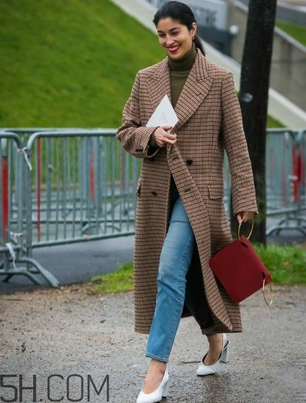 冬天穿九分褲穿什么鞋子？冬天九分褲配什么鞋子好看？