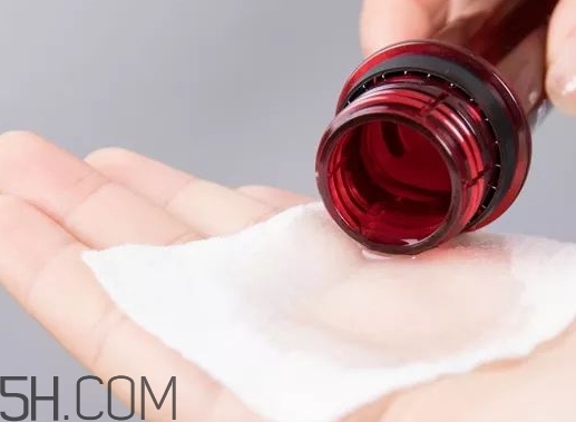 濕敷和面膜哪個(gè)先用？濕敷和面膜的順序