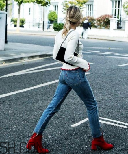 短靴什么顏色好看？什么顏色的短靴百搭？