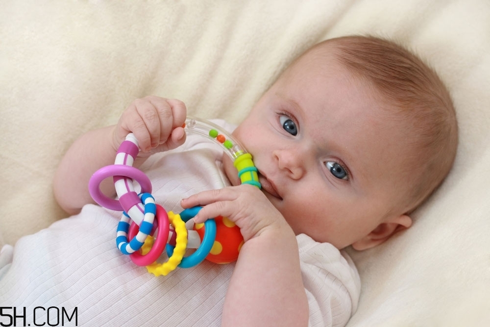 孩子出現(xiàn)皮膚病怎么回事？孩子皮膚病是干燥嗎？