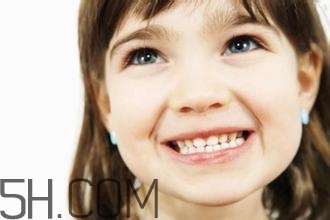 怎么用牙線？預(yù)防牙齒黃的方法