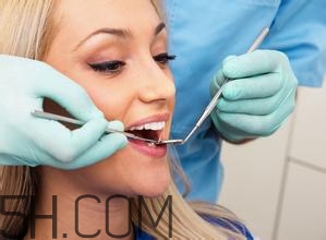 喝咖啡怎么防止牙齒變黃？小蘇打怎樣美白牙齒？