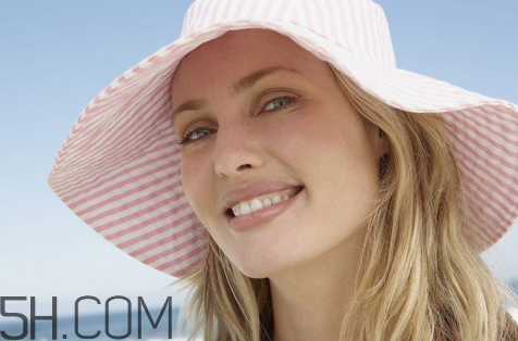 牙齒做貼面多少錢一顆？烤瓷牙可以取下來(lái)嗎？