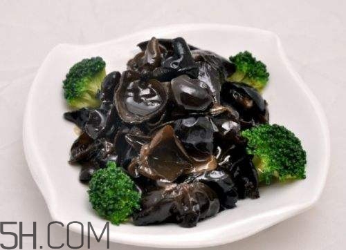 吃完木耳可以吃柿子嗎？木耳和柿子一起吃有什么好處？