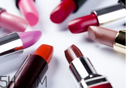 口紅是用什么做的？可以吃的口紅品牌推薦