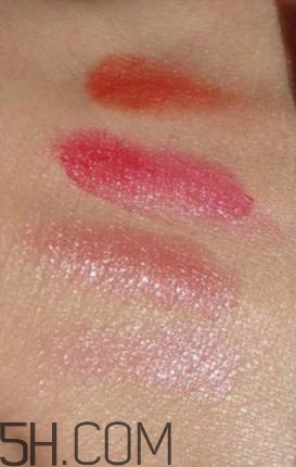 口紅是用什么做的？可以吃的口紅品牌推薦