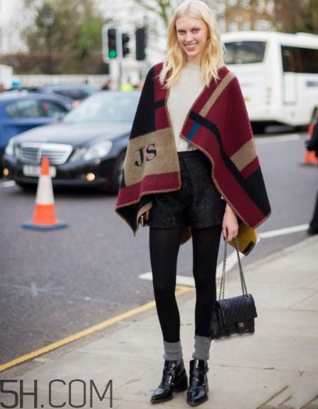 短靴搭配什么襪子？穿短靴配襪子圖片