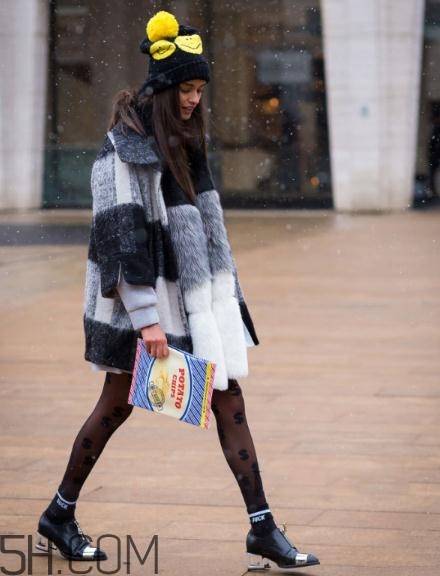 短靴搭配什么襪子？穿短靴配襪子圖片