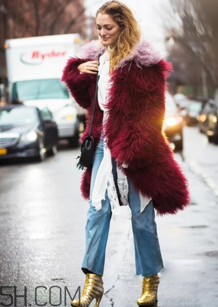 穿短靴怎么配衣服好看？短靴搭配什么上衣？