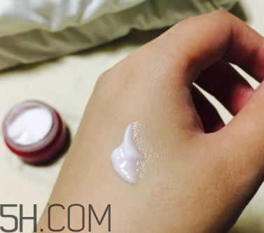 Olay小臉面霜適合秋冬嗎？適合油皮嗎？